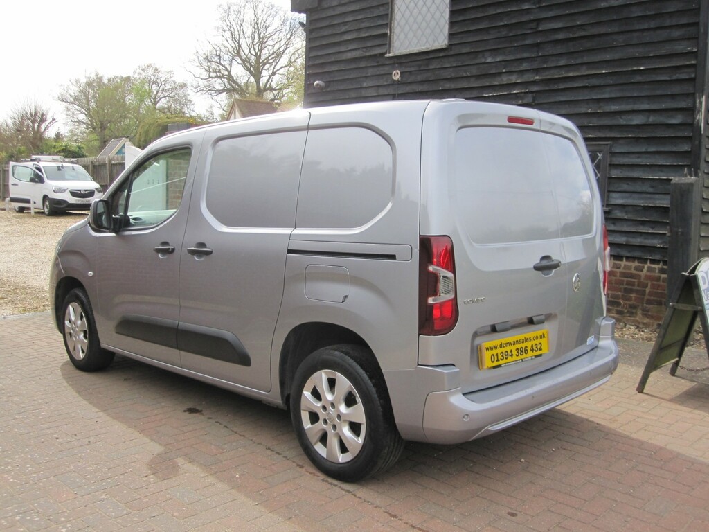 Vauxhall Combo 1.5 Turbo D 2000 Griffin 2021 FG71OLV Grey #6