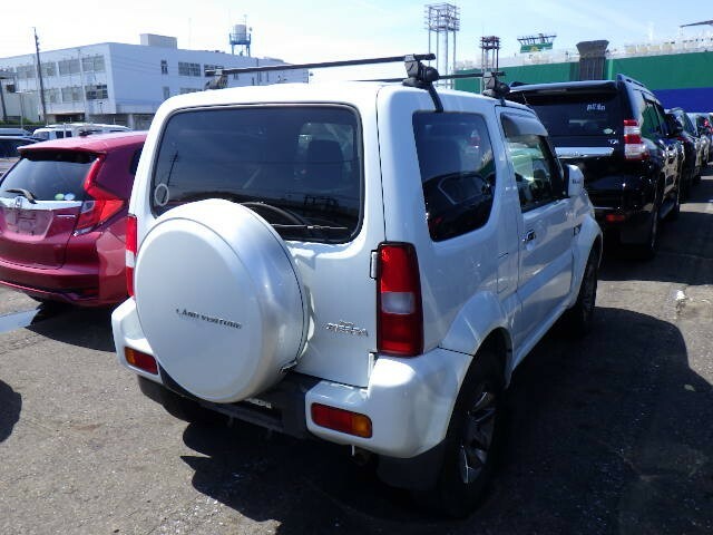 Suzuki Jimny 4X4 Suv 2012 - 2018 201515 White #3