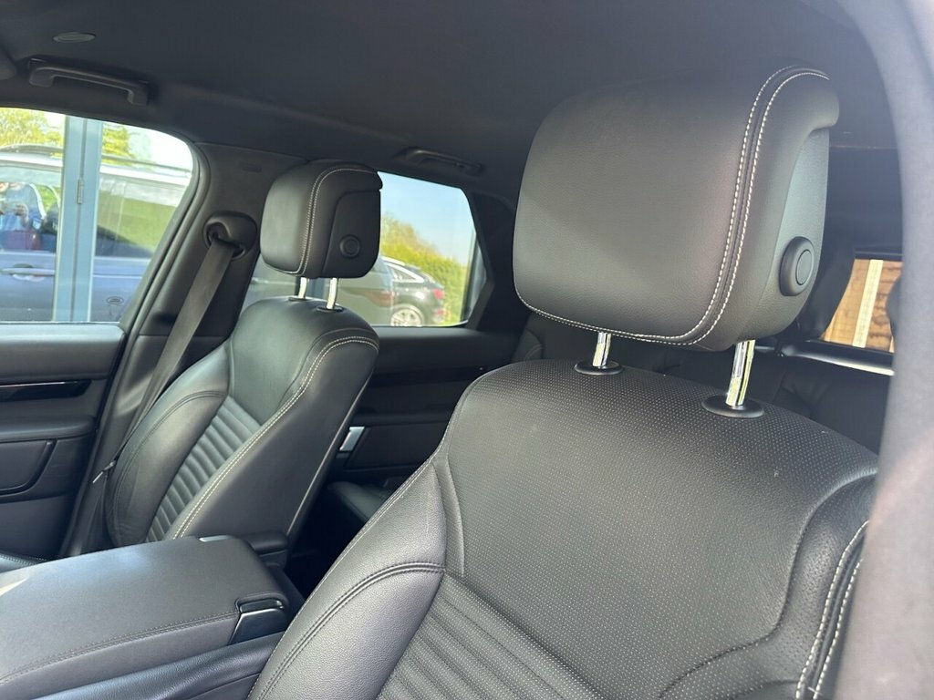 Land Rover Discovery 3L Se PG23LFF Grey #4