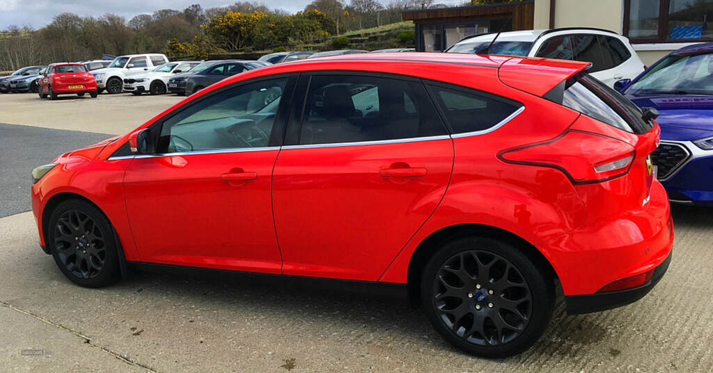 Ford Focus 1.5 Tdci 120 Titanium BP65ABF Red #4