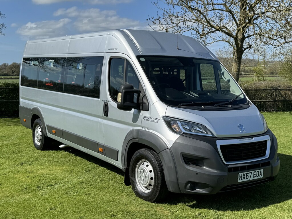 Peugeot Boxer 2.0 Bluehdi 440 Mini Bus Silver