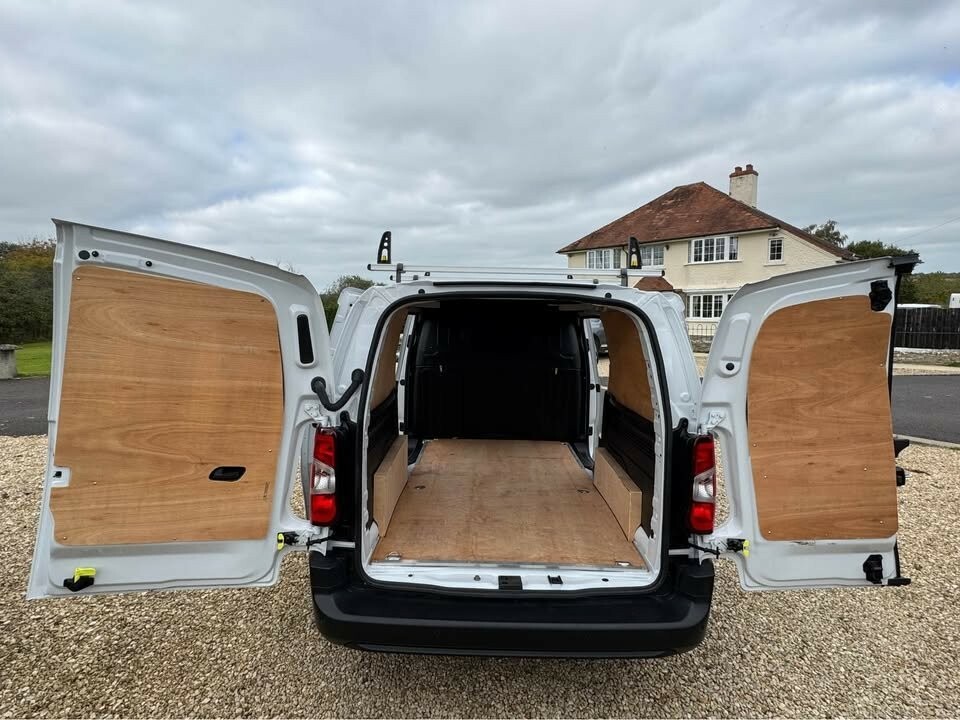 Peugeot Partner 1.5 Bluehdi 950 Lwb Professional Premium LF72KRL White #4