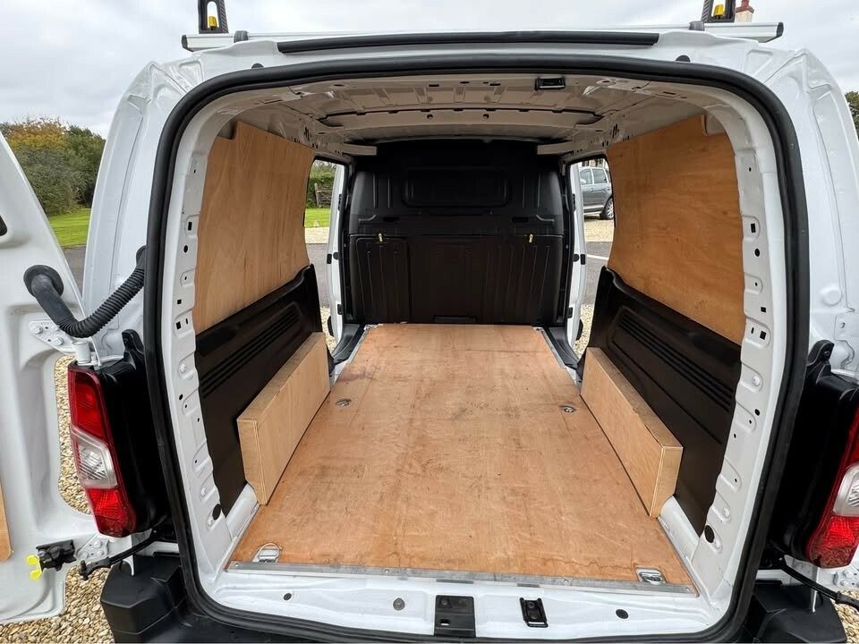 Peugeot Partner 1.5 Bluehdi 950 Lwb Professional Premium LF72KRL White #3