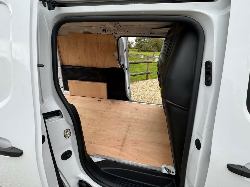 Peugeot Partner 1.5 Bluehdi 950 Lwb Professional Premium LF72KRL White #6