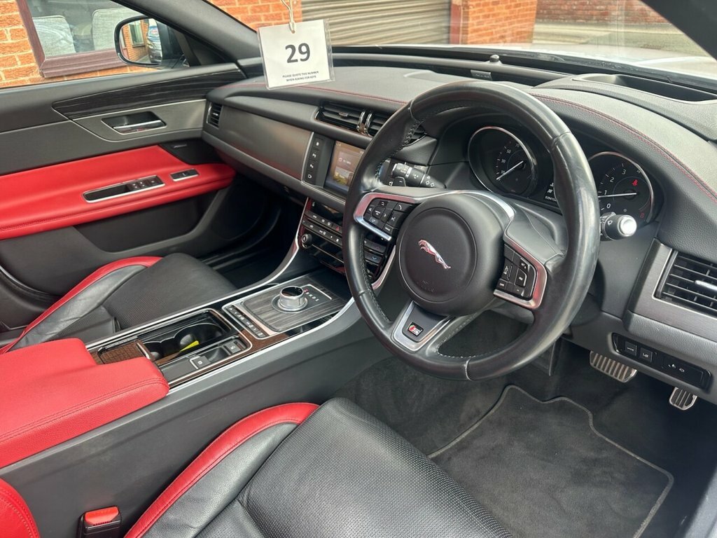 Jaguar XF 3L S White #3