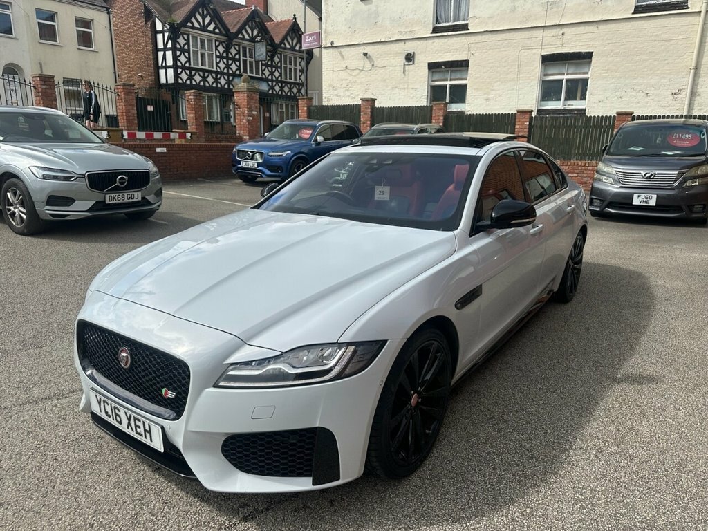 Jaguar XF 3L S White #2