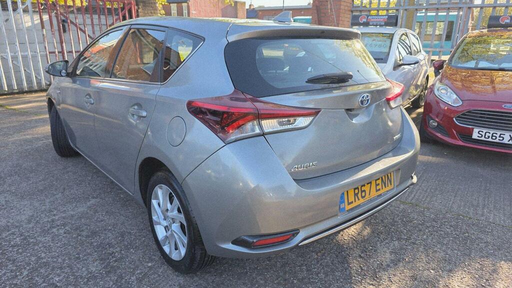 Toyota Auris 1.8 Vvt-h Icon Tech Cvt Euro 6 Ss LR67ENN Grey #4