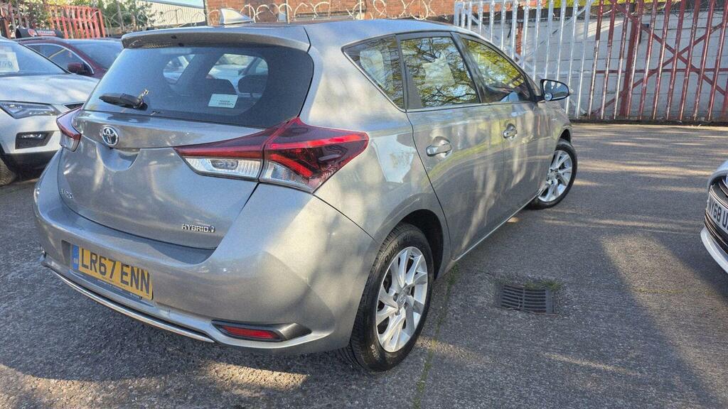 Toyota Auris 1.8 Vvt-h Icon Tech Cvt Euro 6 Ss LR67ENN Grey #3