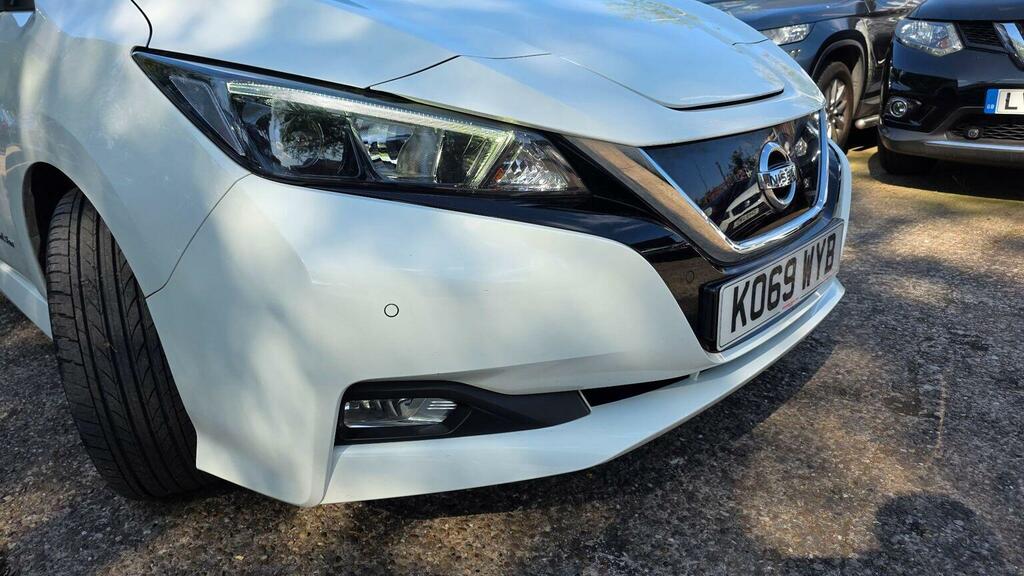 Nissan Leaf Hatchback K069WYB White #6
