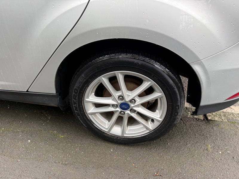 Ford Focus Zetec Tdci NA16WPJ Silver #6