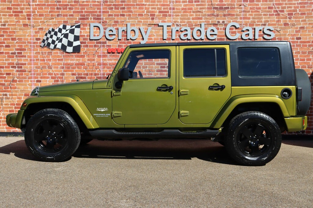 Jeep Wrangler Sahara Unlimited 4Wd #2