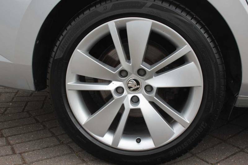 Skoda Superb 2.0 Tdi Cr Se L Dsg - 2022 72 YC72GGP Silver #5