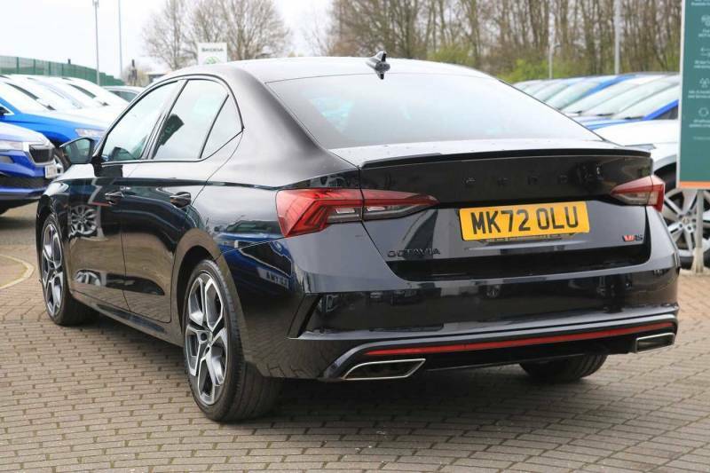 Skoda Octavia 2.0 Tdi 200 Vrs Dsg - 2022 72 Black #3