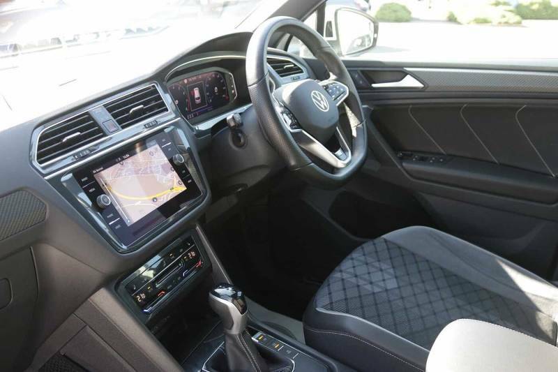 Volkswagen Tiguan 1.5 Tsi 150 R-line Dsg - 2022 72 NV72HDF White #2