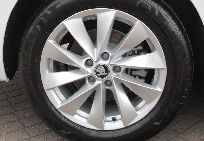 Skoda Superb 1.5 Tsi E-tec Se Technology Dsg - 2026 NX26SWO White #5