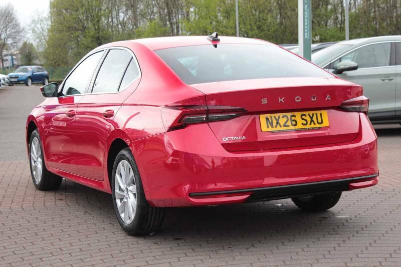 Skoda Octavia 2.0 Tdi Se L - 2026 Red #3