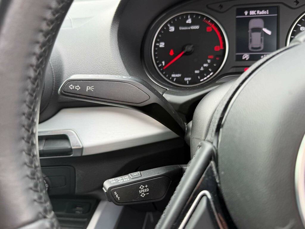 Audi Q2 Sport 30 Tdi YT20BXF #6