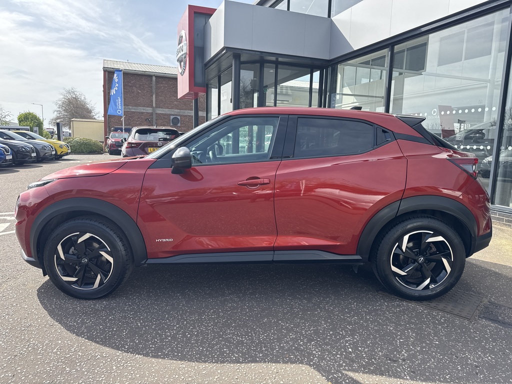 Nissan Juke 1.6 Hybrid N-connecta YD72RZC Red #5