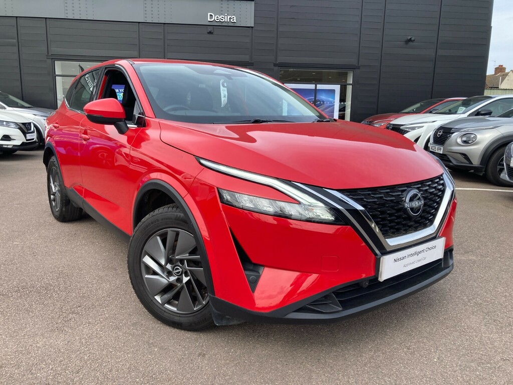 Nissan Qashqai 1.3 Dig-t Mh Acenta Premium Red