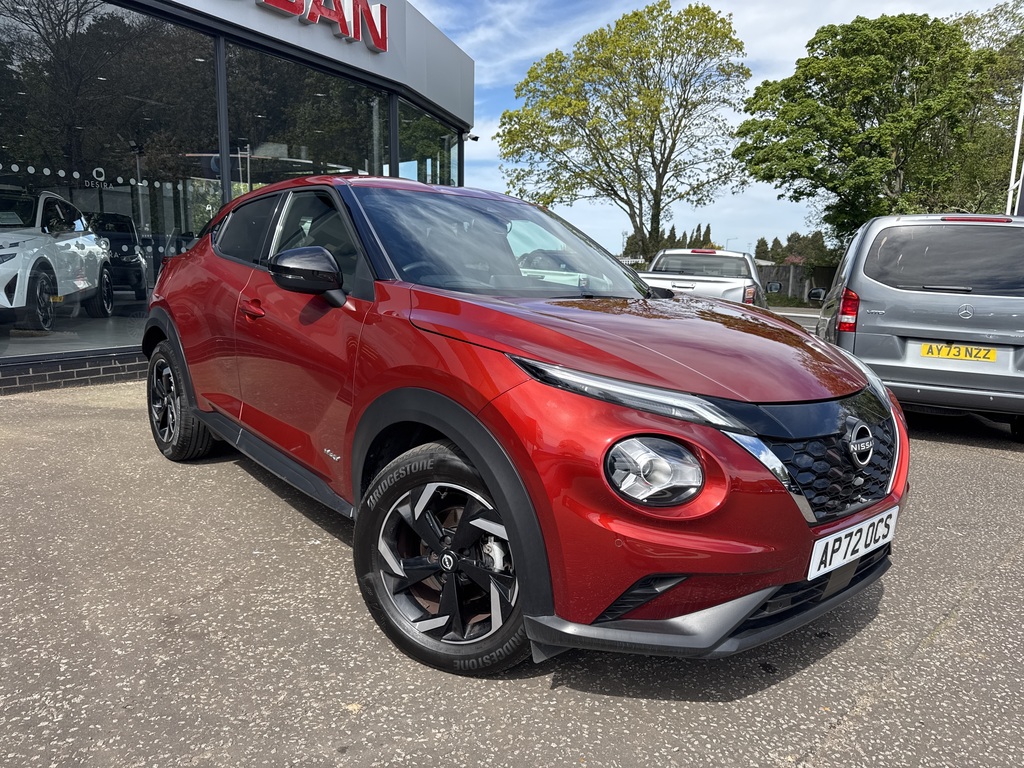 Nissan Juke 1.6 Hybrid N-connecta Red