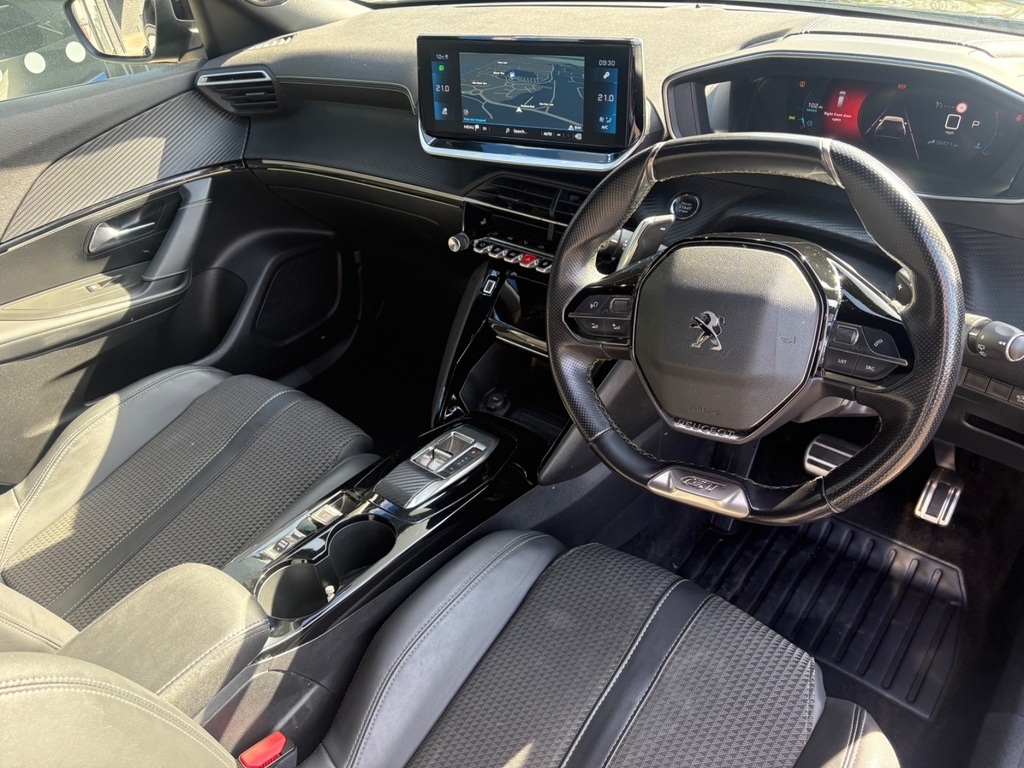 Peugeot 2008 1.2 Puretech 130 Gt Eat8 Estate EN72LFS Black #2