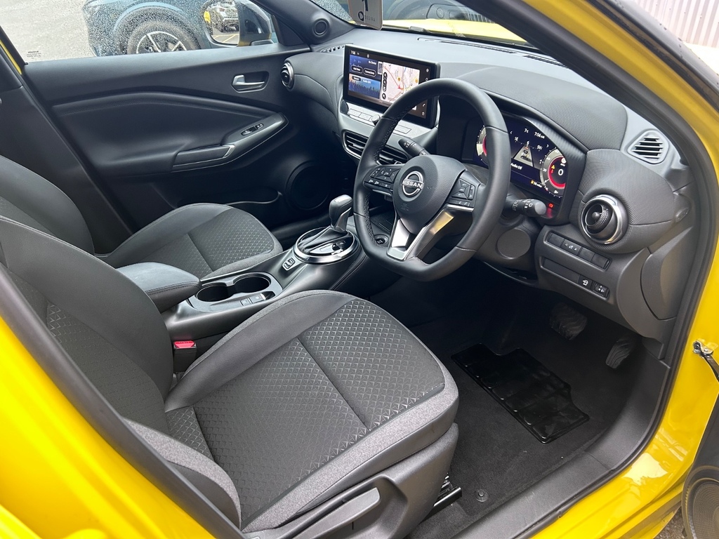 Nissan Juke 1.0 Dig-t N-connecta Dct AP25GVY Yellow #4
