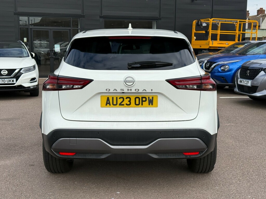 Nissan Qashqai 1.3 Dig-t Mh 158 N-connecta Xtronic AU23OPW White #6