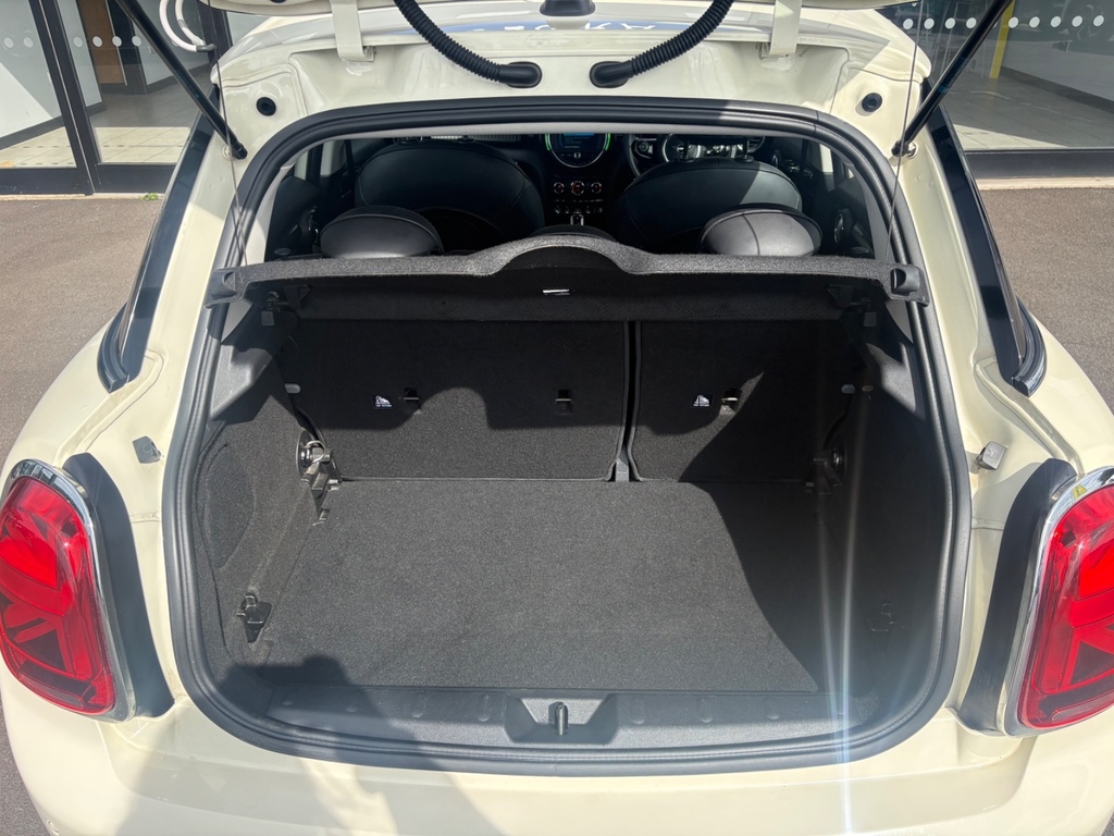 Mini Hatch 1.5 Cooper Exclusive II YH19VMF White #6