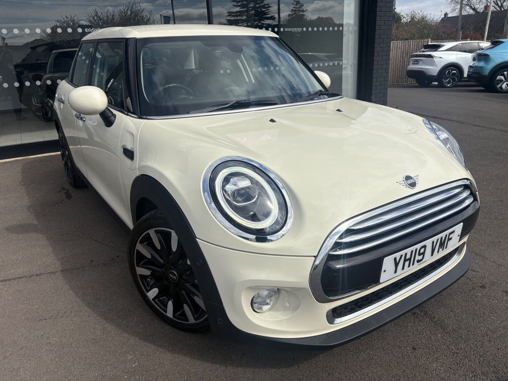 Mini Hatch 1.5 Cooper Exclusive II White