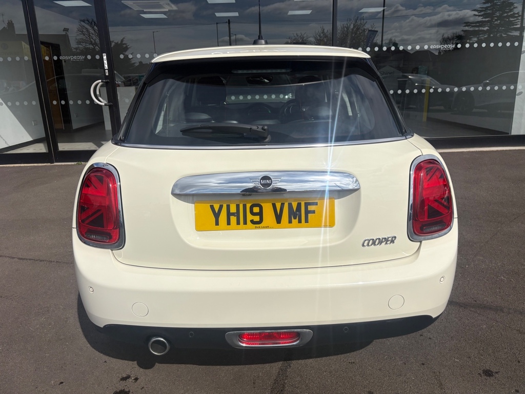 Mini Hatch 1.5 Cooper Exclusive II YH19VMF White #5