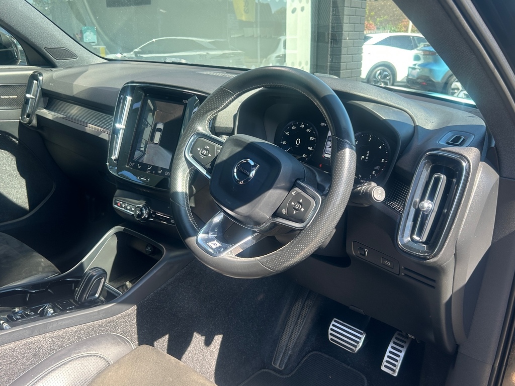 Volvo XC40 2.0 D4 190 First Edition Awd Geartronic Es LR18HGJ Black #2