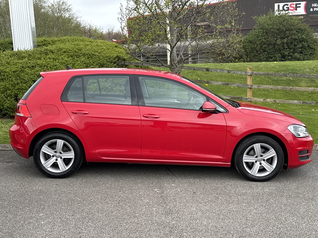 Volkswagen Golf 1.4 Tsi 125 Match Edition YY16GVX Red #4