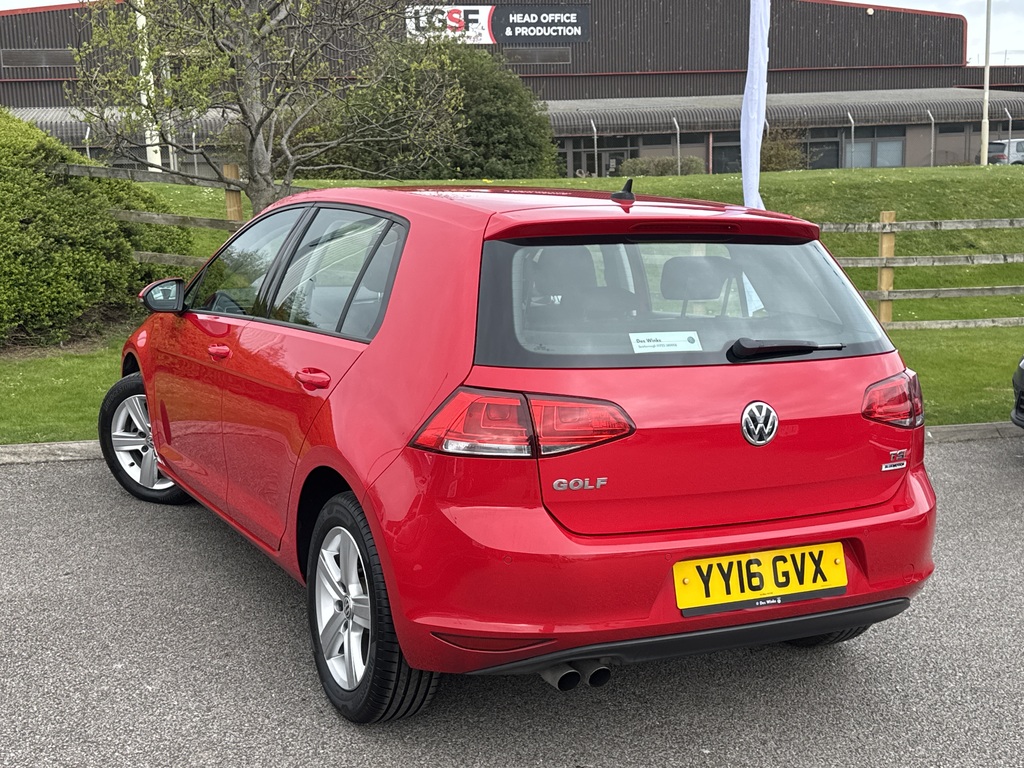 Volkswagen Golf 1.4 Tsi 125 Match Edition YY16GVX Red #3
