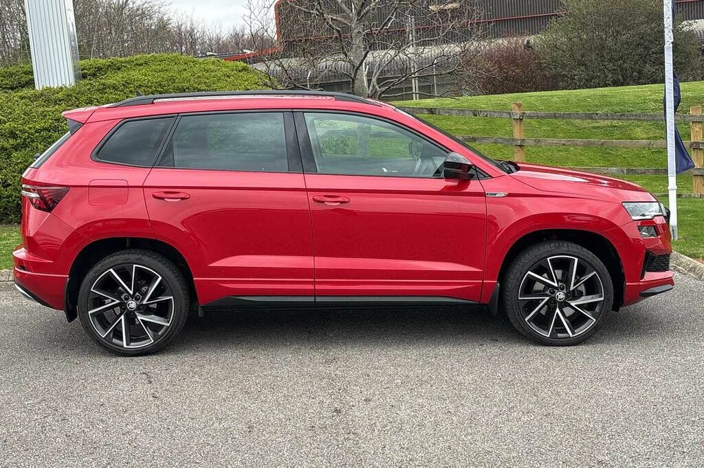 Skoda Karoq 1.5 Tsi Sportline Dsg YX24UGB Red #4