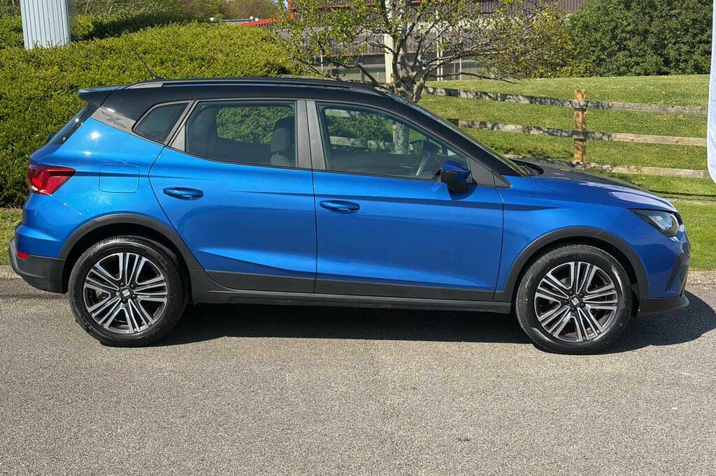 Seat Arona 1.0 Tsi 110 Se Technology Dsg DG23EVW Blue #4