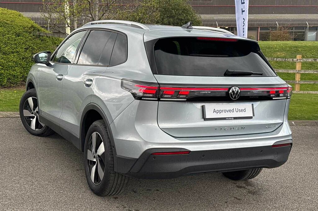 Volkswagen Tiguan 1.5 Tsi Ehybrid Match Dsg YY75ZKP Silver #3