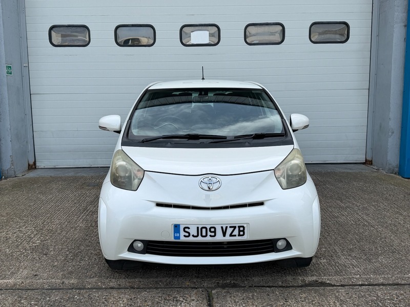 Toyota IQ 1.0 Vvt-i 2 White #2