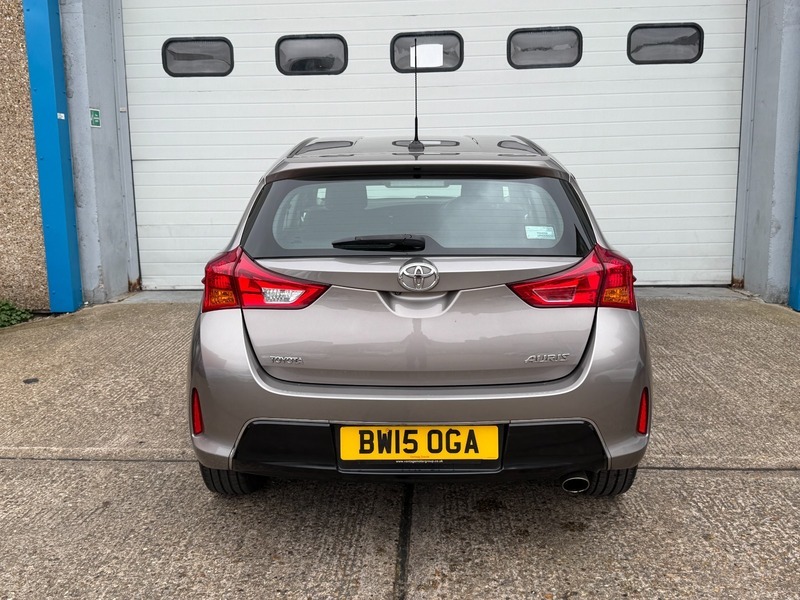 Toyota Auris 1.6 V-matic Icon BW15OGA Brown #5
