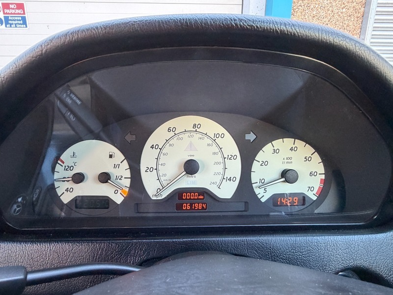 Mercedes-Benz C Class C200 Elegance Grey #20