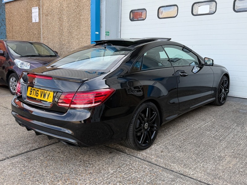 Mercedes-Benz E Class E220d Bluetec Amg Line BT16VWY Black #4
