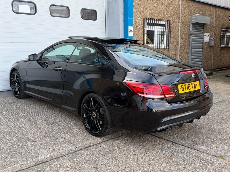 Mercedes-Benz E Class E220d Bluetec Amg Line BT16VWY Black #6