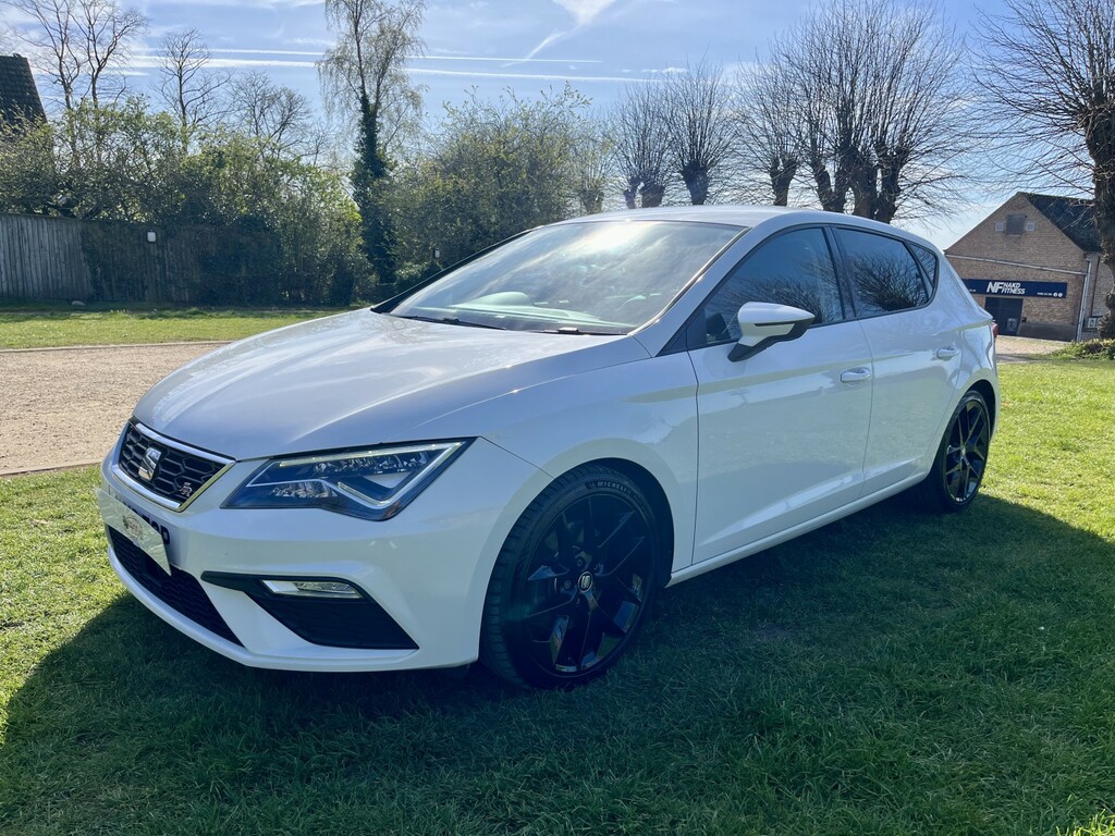 Seat Leon Hatchback 2.0 Tdi Fr Technology 201818 YA18FCP White #2