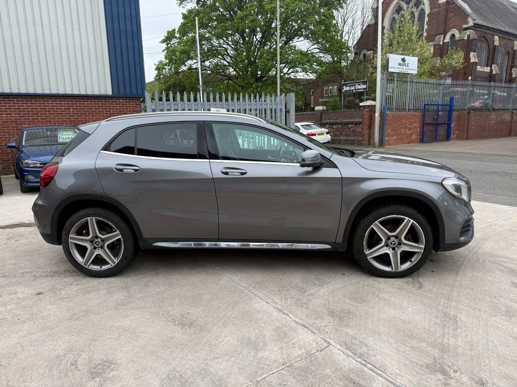 Mercedes-Benz GLA Class 2.1 Gla200d Amg Line Premium Suv 7G-d Grey