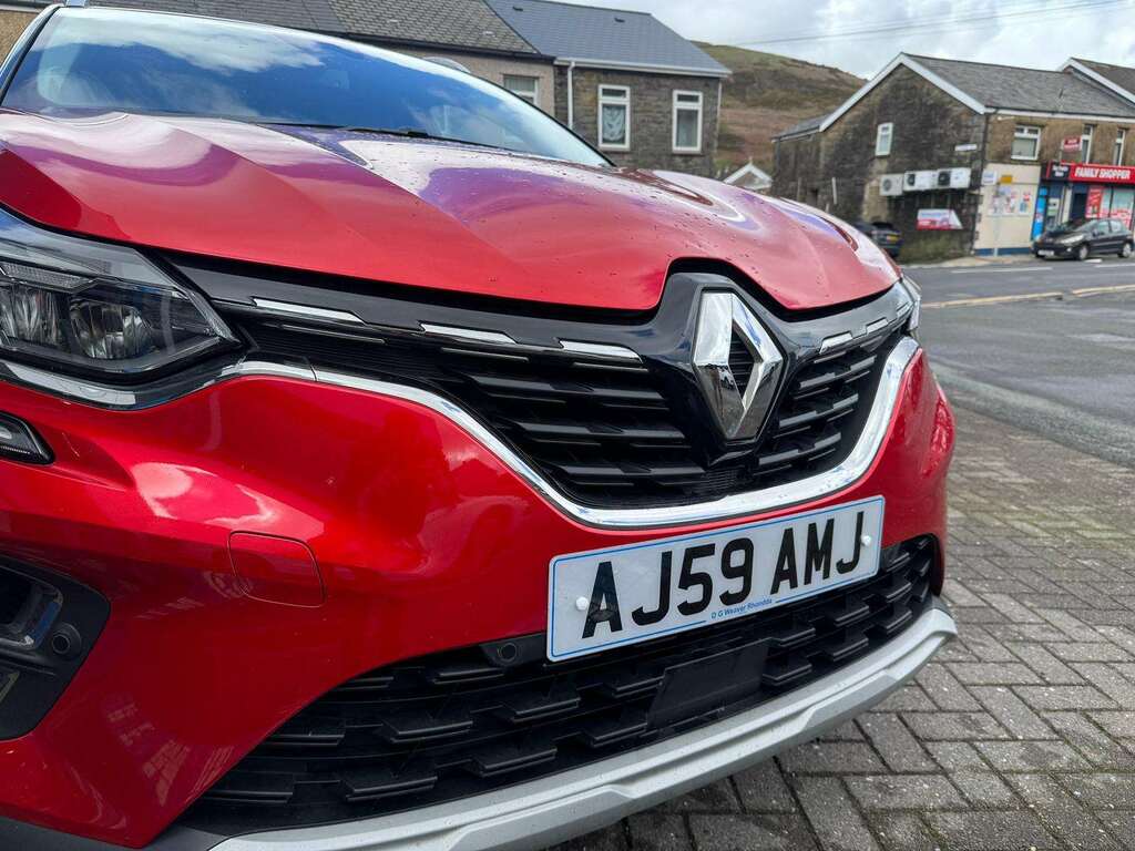 Renault Captur Techno E-tech Hev AJ59AMJ Red #3