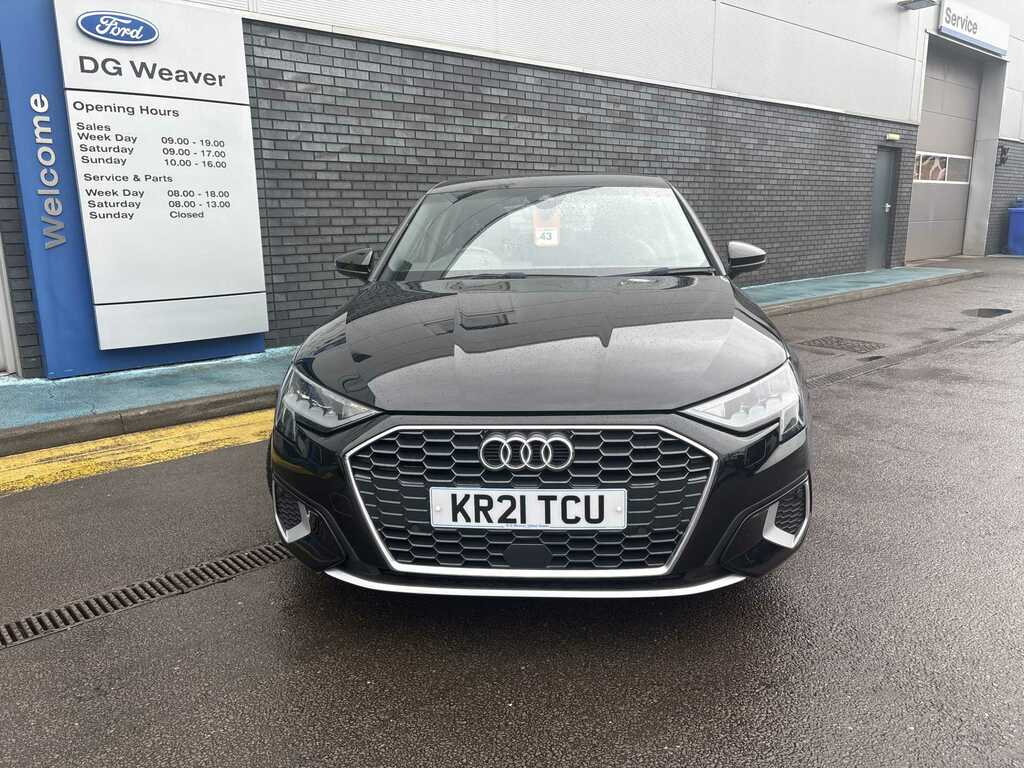 Audi A3 Sport 30 Tfsi KR21TCU Black #2