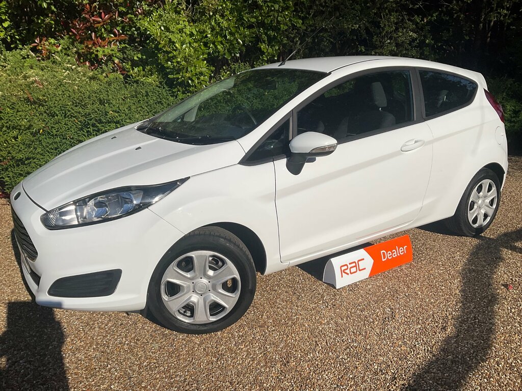 Ford Fiesta 1.25 Style Hatchback Euro 5 60 White