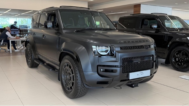 Land Rover Defender 110 P635 V8 Mhev Octa Black Euro 6 Black