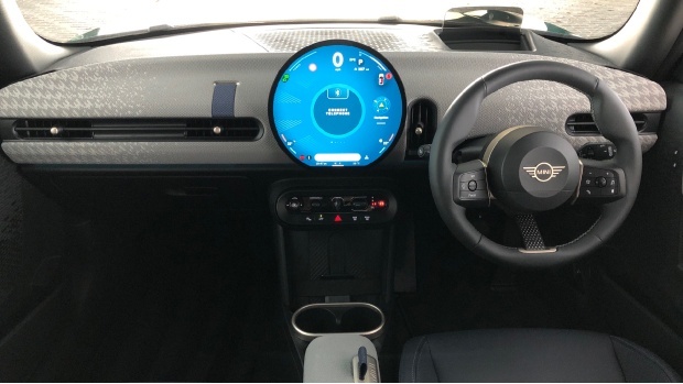 Mini Hatch 1.5C Exclusive Steptronic Euro 6 YL25UUJ Green #4