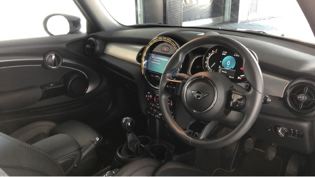 Mini Hatch Cooper Exclusive Euro 6 WN22GSO Grey #6