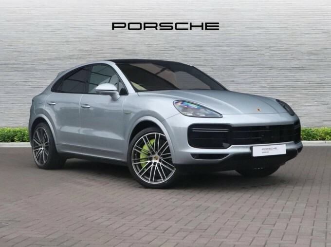 Porsche Cayenne V8 E-hybrid 14.1Kwh Turbo S Tiptronics Euro 6 Silver